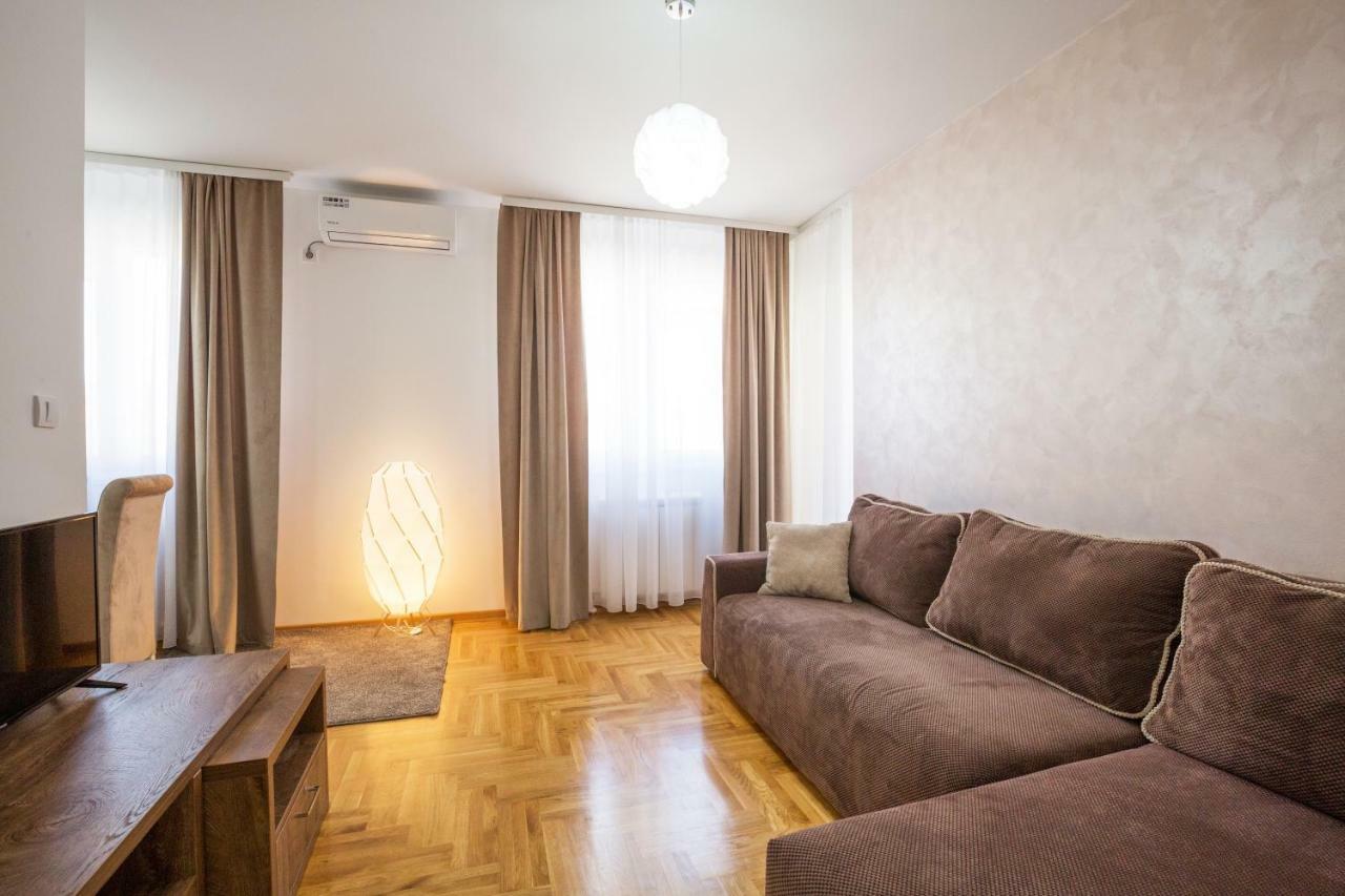 Thomas Residence Belgrado Esterno foto