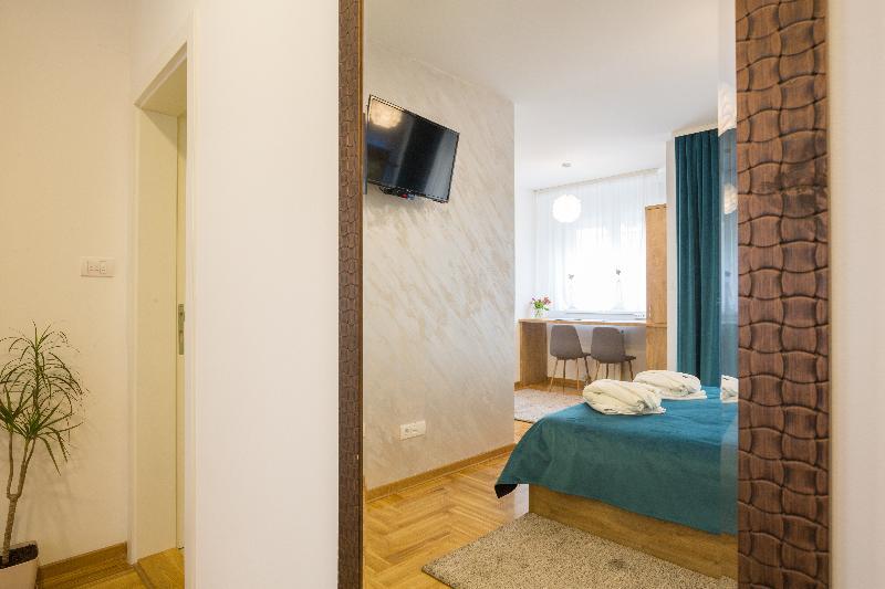 Thomas Residence Belgrado Esterno foto